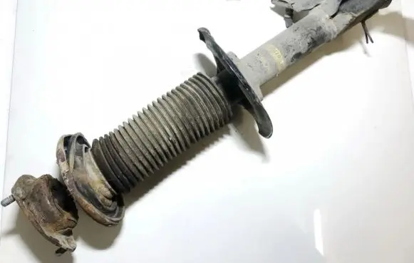 Nissan Almera N16 Front shock absorber/damper
