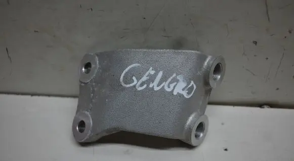 KIA Niro Generator/alternator bracket 