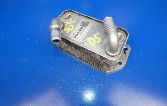 Volvo XC90 Engine oil radiator 31293917 3265544