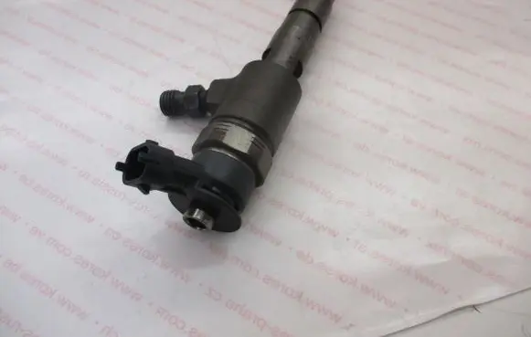 Ford Focus Fuel injector 0445110489 CV6Q9F593AA XXDC