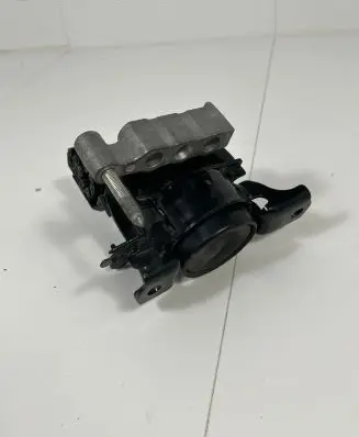 Toyota RAV 4 (XA50) Engine mount bracket NX050231