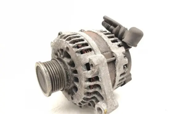 Chevrolet Captiva Generator/alternator 13580078