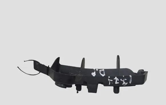 Renault Megane III Front bumper mounting bracket