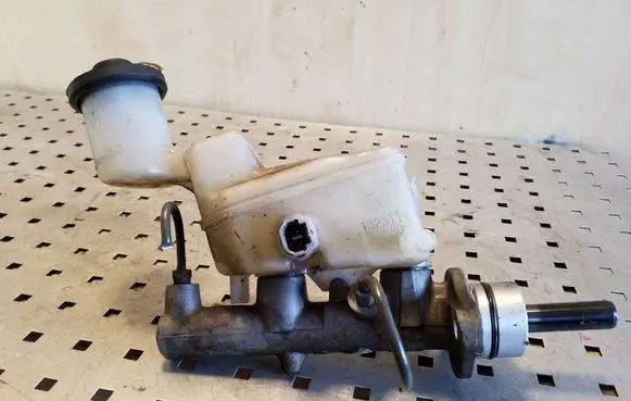 Toyota RAV 4 (XA20) Master brake cylinder 13231110680
