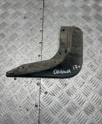 Skoda Octavia Mk3 (5E) Front mudguard 5E0821173 5E0075111