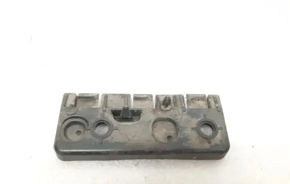 Volvo XC90 Fender mounting bracket 31378134