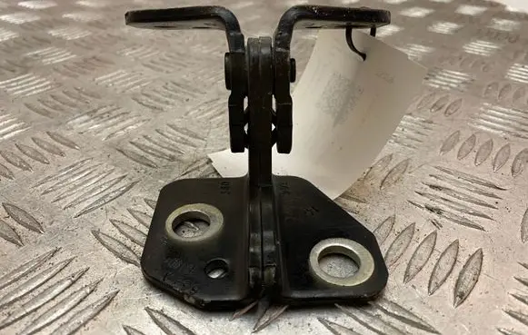 Jeep Grand Cherokee Front door upper hinge