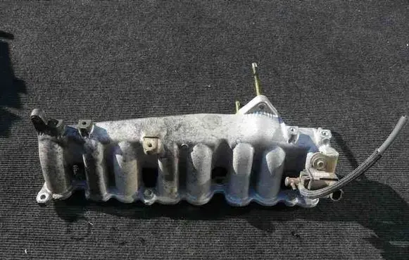 Toyota Land Cruiser (J120) Intake manifold