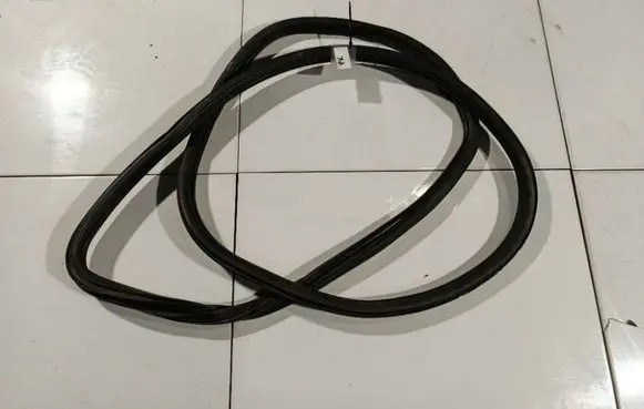 Opel Zafira B Rubber seal front coupe door 