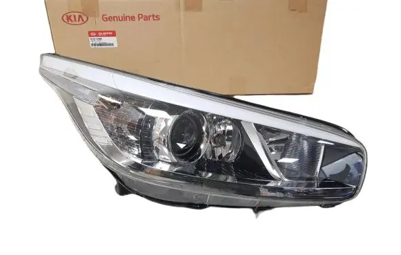 KIA Ceed Headlight/headlamp 92102A2000 92102-A2000