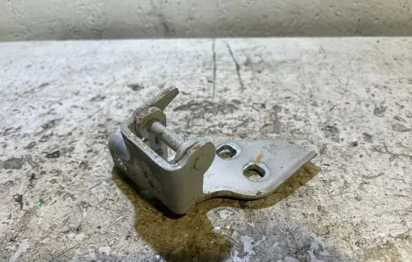 Front door hinge set