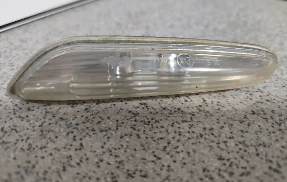 BMW 5 E60 E61 Front fender indicator light 7165742