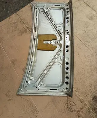 BMW 3 E30 Tailgate/trunk/boot lid 41621959609