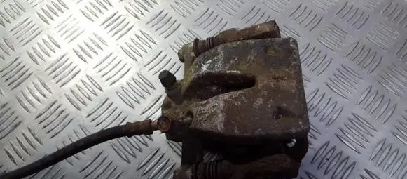 Toyota Avensis T250 Rear brake caliper