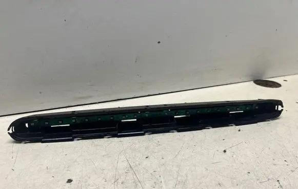 Mercedes-Benz E W211 Third/center stoplight A2118201556