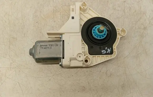 Audi A4 S4 B8 8K Rear door window regulator motor 8K0959811A 11440240884