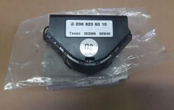 Mercedes-Benz CLK A208 C208 Alarm control unit/module 2088206010
