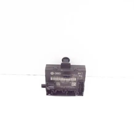Audi A5 8T 8F Door control unit/module P10093882 8T0959793Q