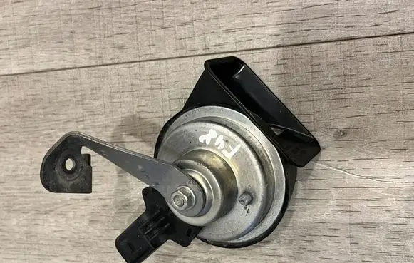 BMW X1 F48 F49 Horn signal 7407778