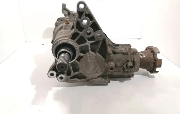 Gearbox transfer box case