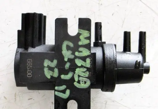 Mazda CX-5 II Vacuum valve SH0218741 S1890 70355404