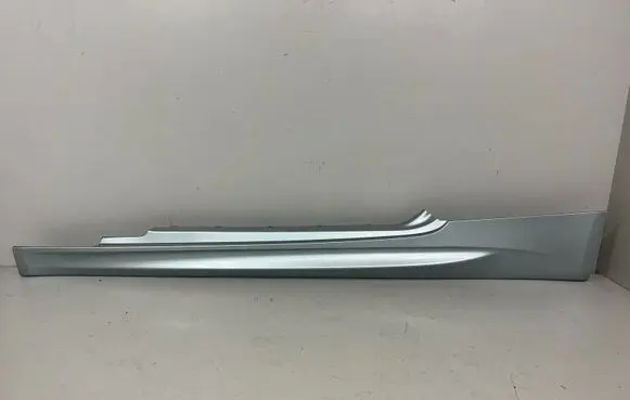 BMW M3 e92 Sill 7899843