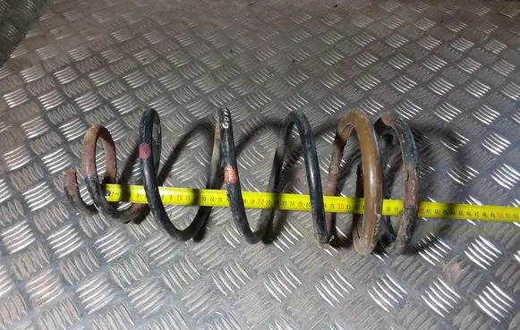 KIA Sorento Rear coil spring