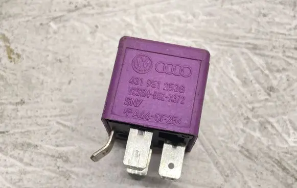 Audi A6 S6 C5 4B Other relay 431951253G