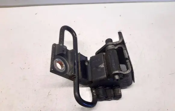 Audi A6 S6 C6 4F Front door lower hinge 8E0831411
