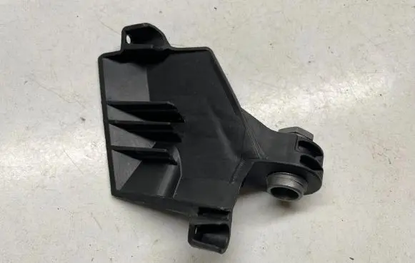 Mercedes-Benz E W212 Headlight/headlamp mounting bracket 2128201414 A2128201414 19240702