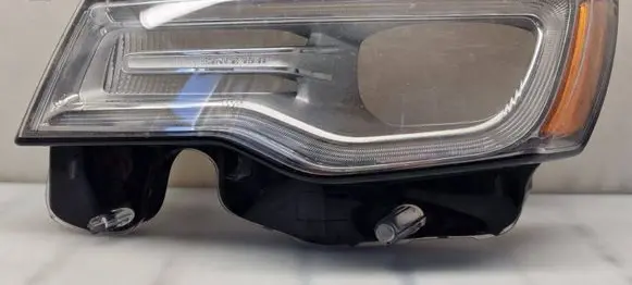 Headlight part