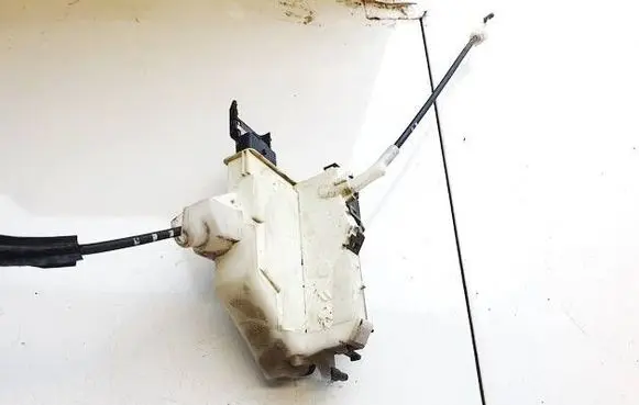 Front door lock
