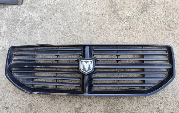 Dodge Caliber Front bumper upper radiator grill 400101APM