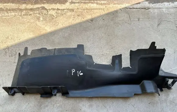 Volkswagen PASSAT B8 Intercooler air guide/duct channel 3G0121283C