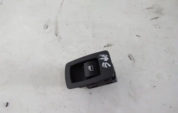 BMW 1 E81 E87 Electric window control switch 159399000341
