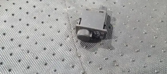 Nissan Primera Headlight level height control switch 36934A