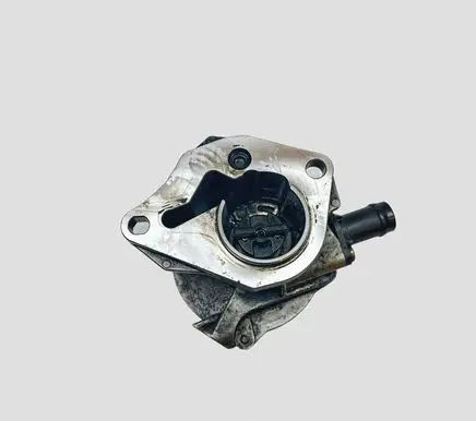 Nissan Qashqai Vacuum pump