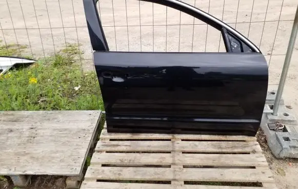 Skoda Superb B6 (3T) Front door
