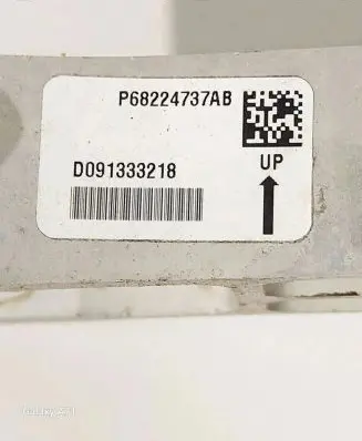 Chrysler Pacifica Engine mount bracket P68224737AB D0091333218