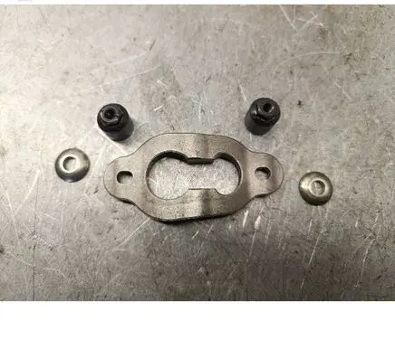 Mazda 6 Fuel Injector clamp holder 