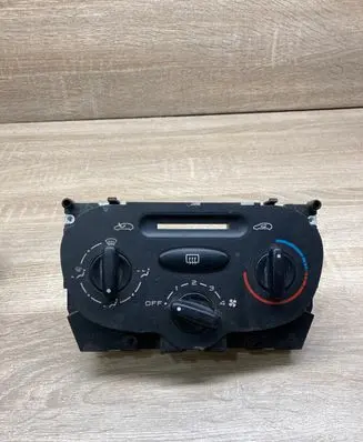 Peugeot 206 Climate control unit 99210 A2614