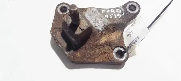 Ford Fusion Engine mounting bracket