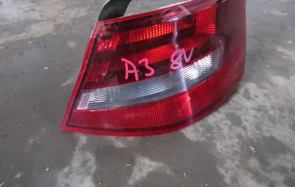 Audi A3 S3 8V Rear/tail lights 81040202 00015728 8V3945096C