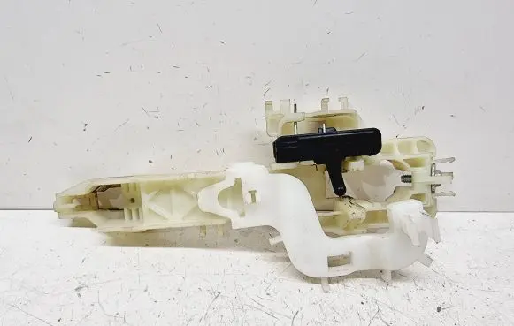 KIA Sportage Front door exterior handle/bracket 826553W000 824853U000