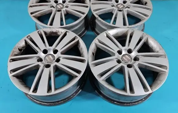 R16 alloy rim