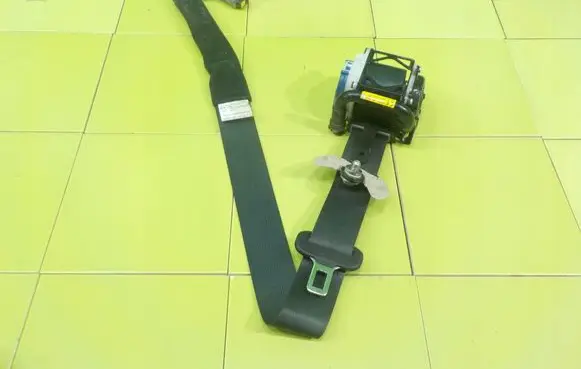 Mitsubishi Outlander Front seatbelt TKAH2EN306 17AB177