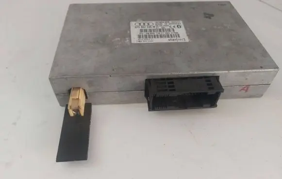 Audi A4 S4 B6 8E 8H Bluetooth control unit module 8P0862335M