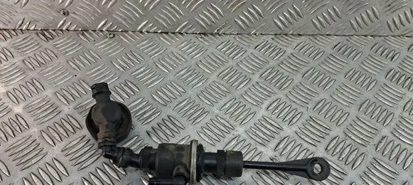 Hyundai i40 Clutch master cylinder 