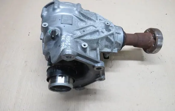 Ford Kuga II Rear gearbox reducer/haldex oil pump EJ5P7L486HG HFH102494