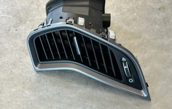 Hyundai Santa Fe Dash center air vent grill 974202W000